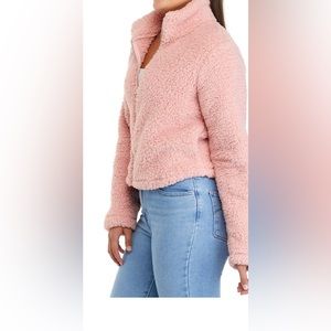 NWT  Belle du jour Junior XL Teddy soft pink O ring zip cropped jacket top